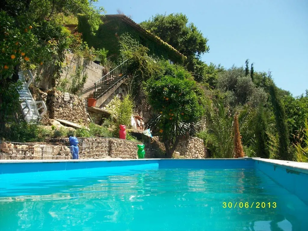 Bed and Breakfast Maison Mimosa à Saint-Jeannet  0*, Saint-Jeannet (Alpes-Maritimes)